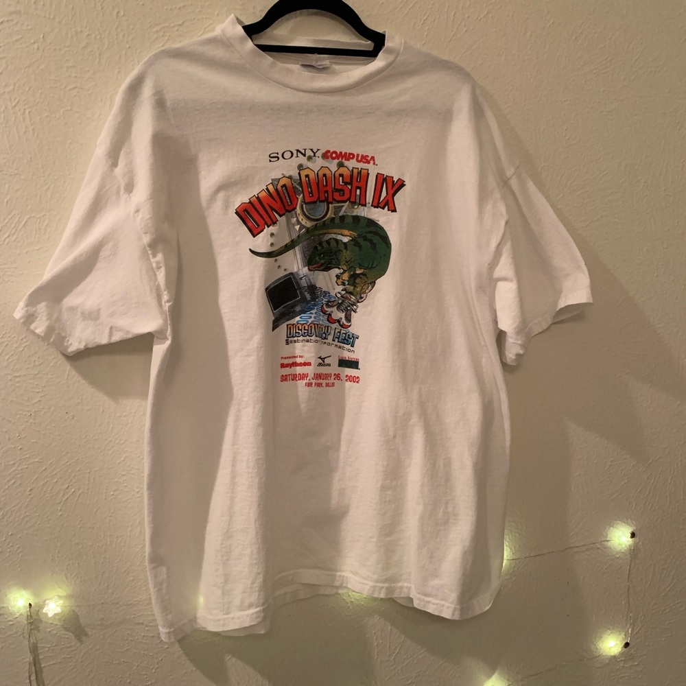 xl vintage dino dash tee